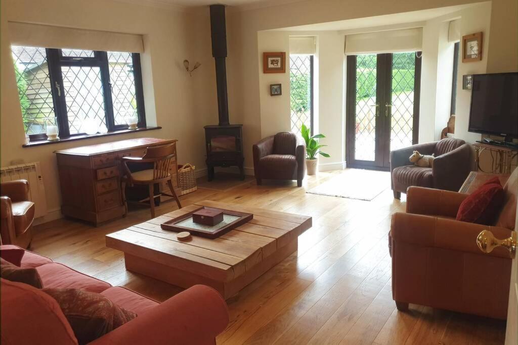 Ashwood Holiday Cottage. Ashford  Dış mekan fotoğraf